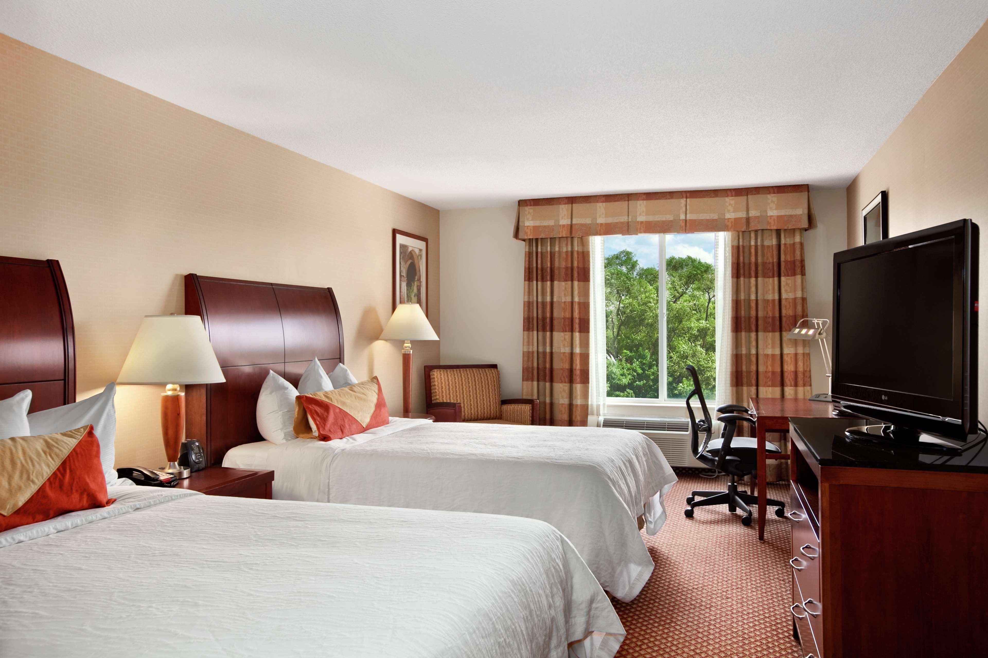 Hilton Garden Inn Oakbrook Terrace Cameră foto