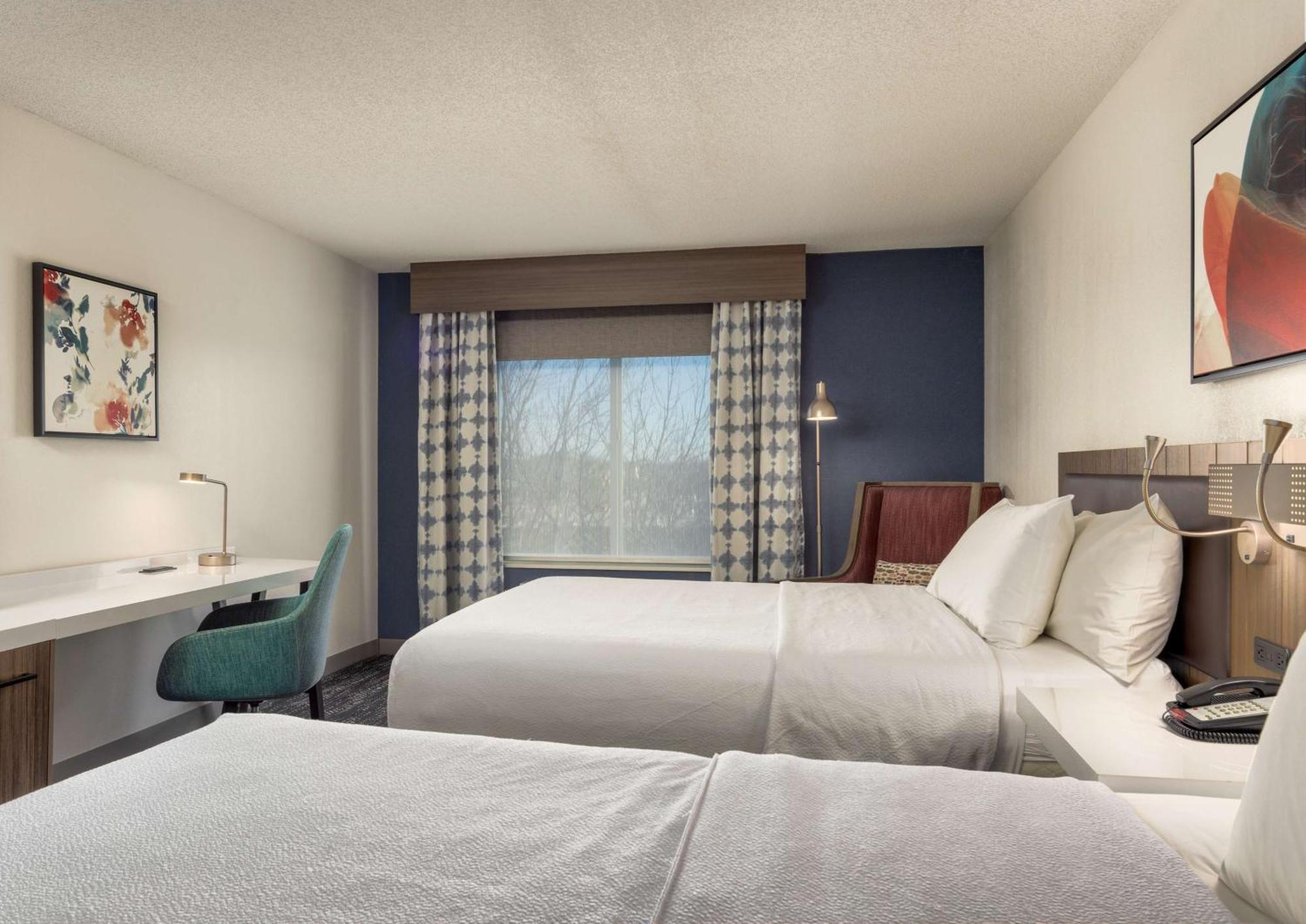 Hilton Garden Inn Oakbrook Terrace Exterior foto