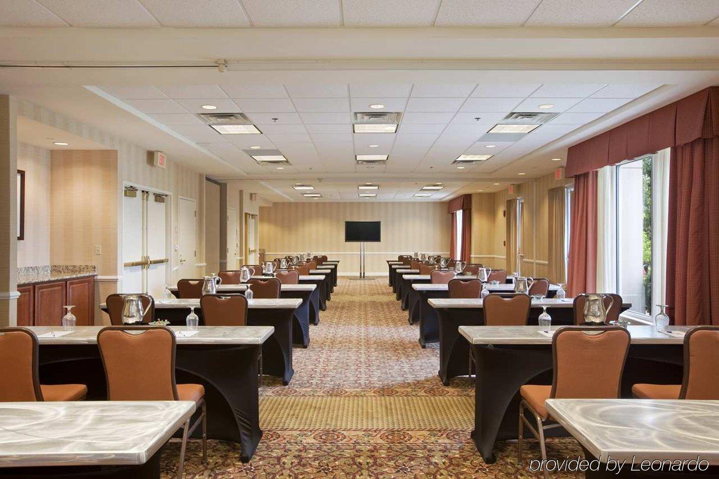 Hilton Garden Inn Oakbrook Terrace Afaceri foto